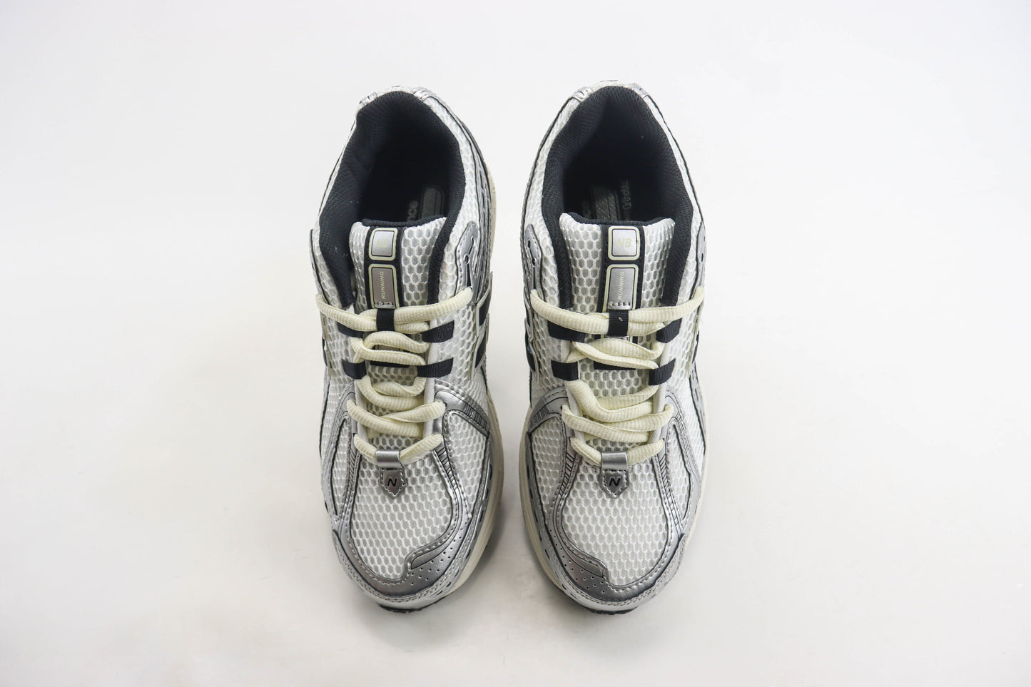 New Balance 1906R Silver Metallic Black