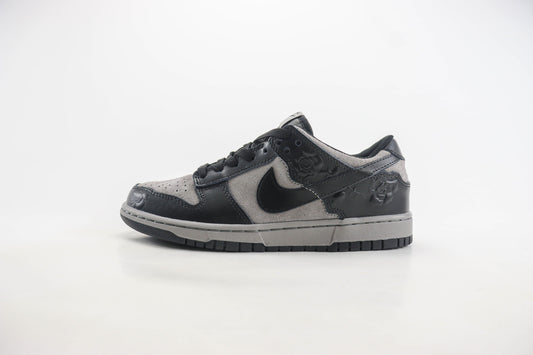 Nike Dunk Low Black Roses