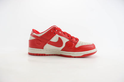 Nike Dunk Low Roses Red