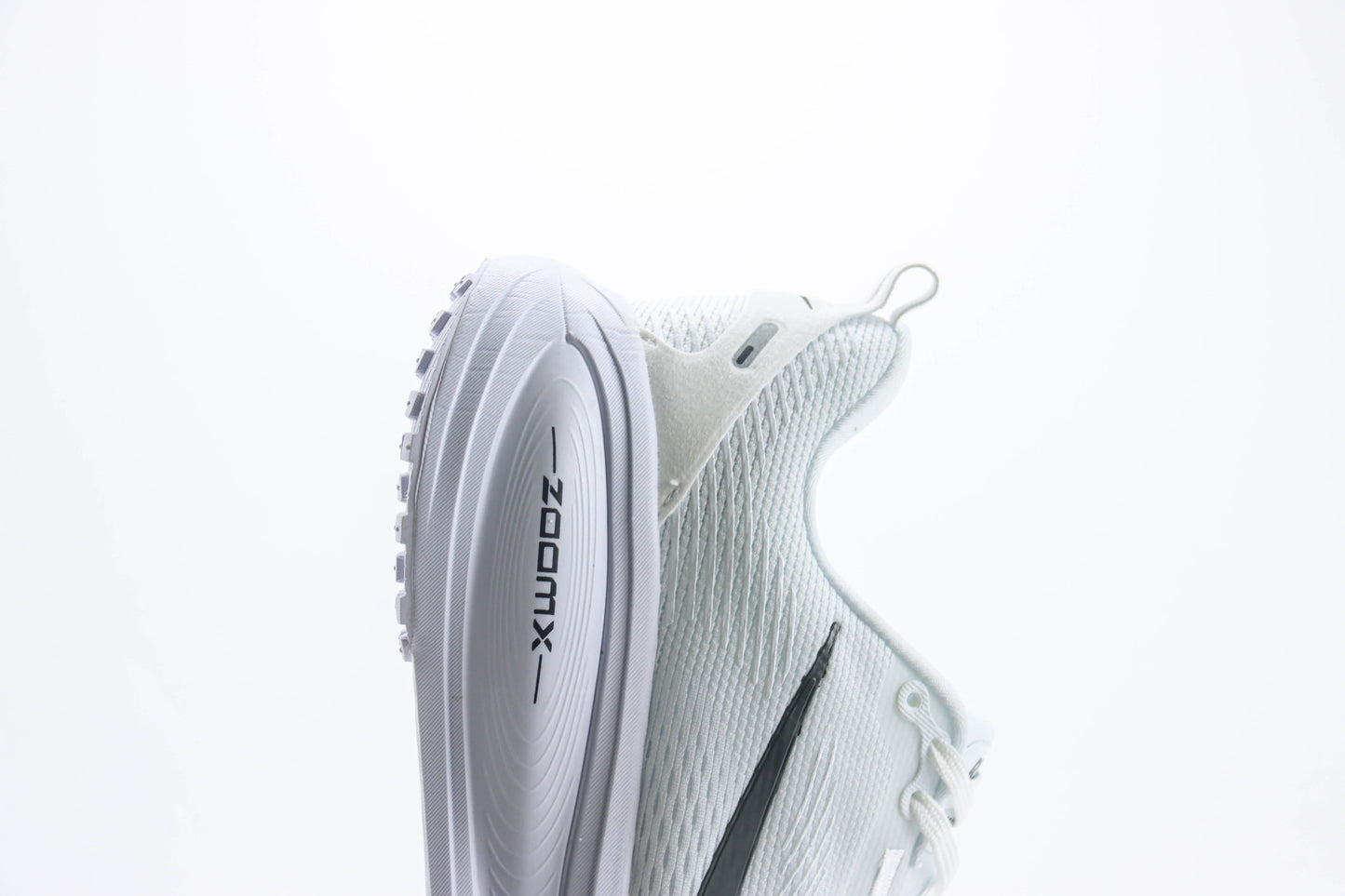 Nike Vomero 18 All White