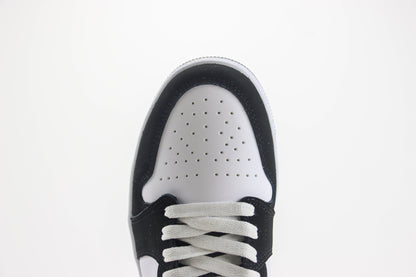 Nike Air Jordan 1 Retro Low OG Panda Toe