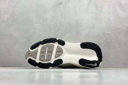 Nike Vomero 18 White & Electric Green
