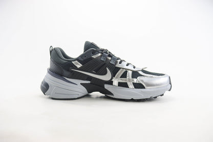 Nike V2K Run Black Metallic Silver