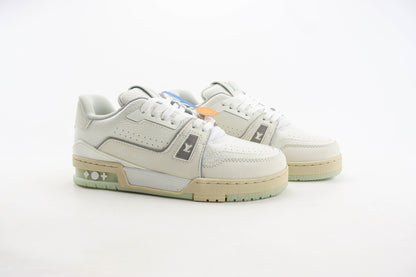 Louis Vuitton Trainer White Signature