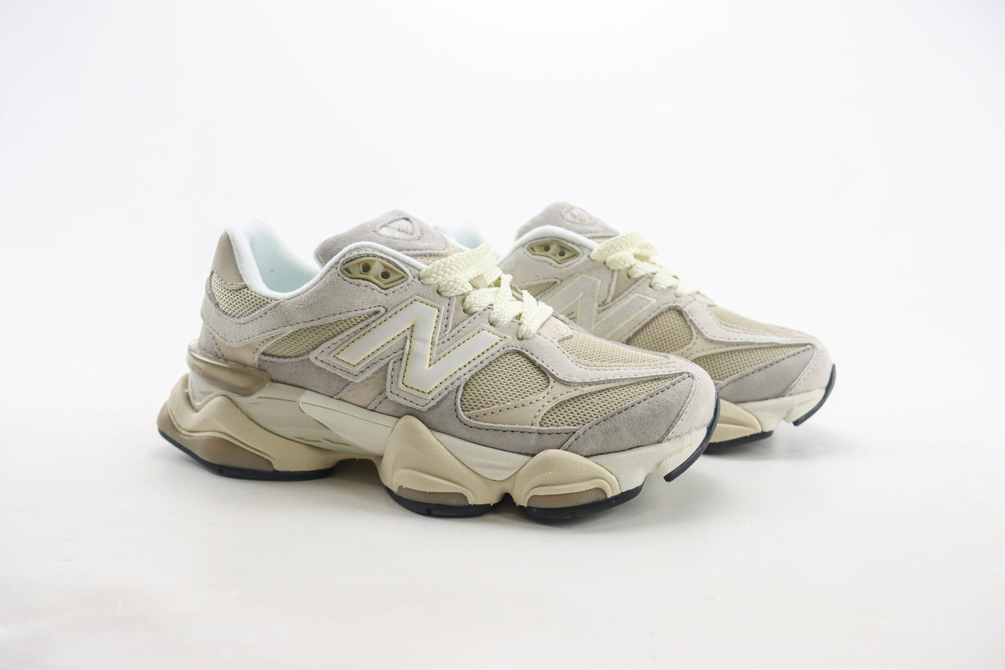 New Balance 9060 Oatmeal