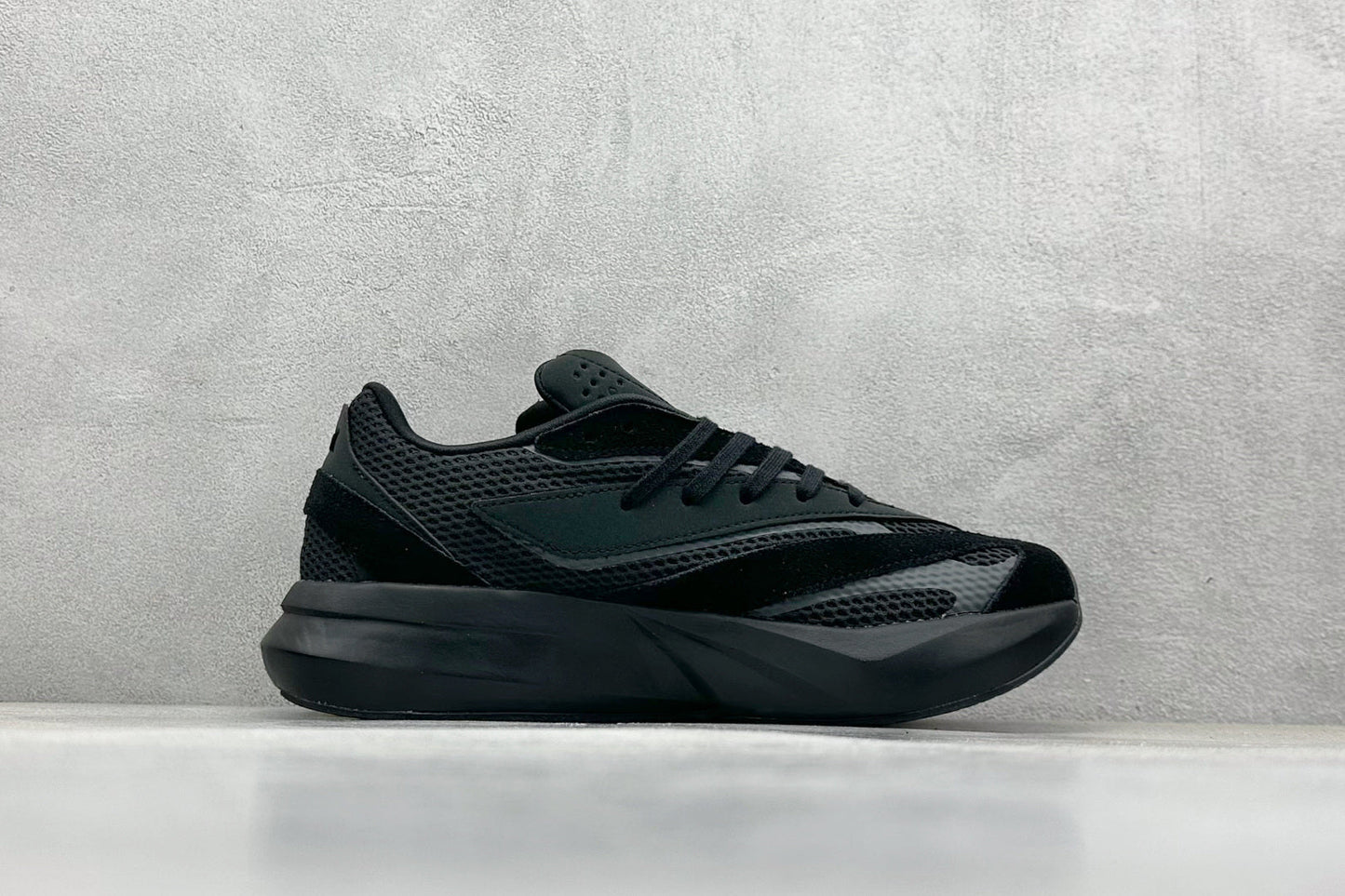 Adidas Lightblaze Black Carbon