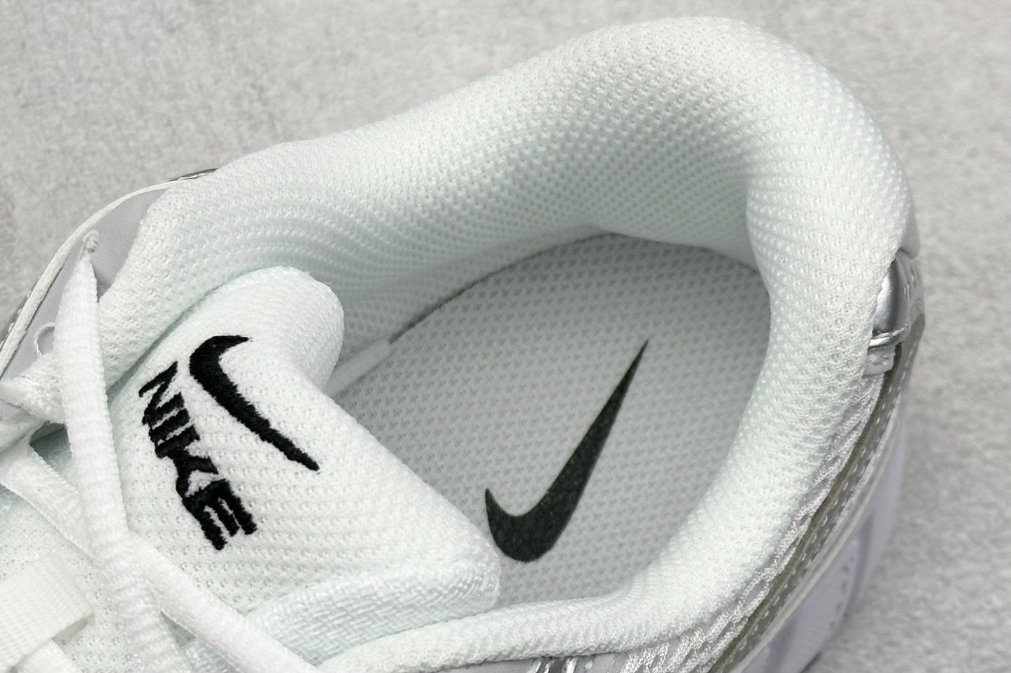 Nike V5 RNR White Vast Grey Black