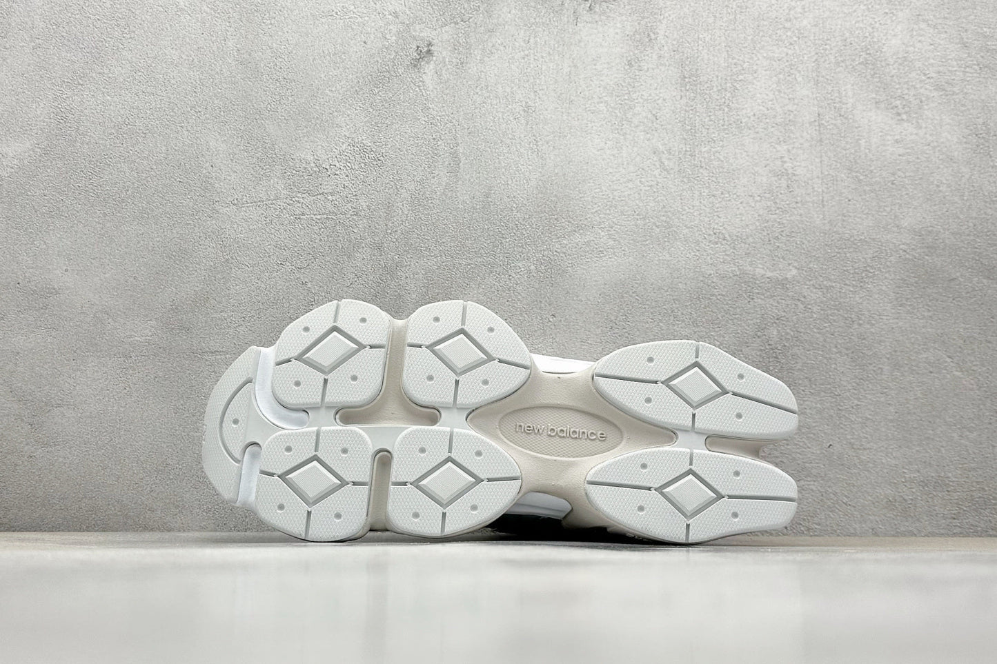 New Balance 9060 X RAINCLOUD White