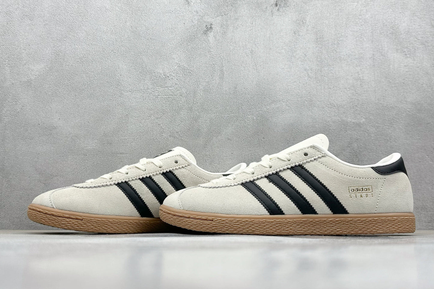 Adidas Stadt Chalk White Black Gum