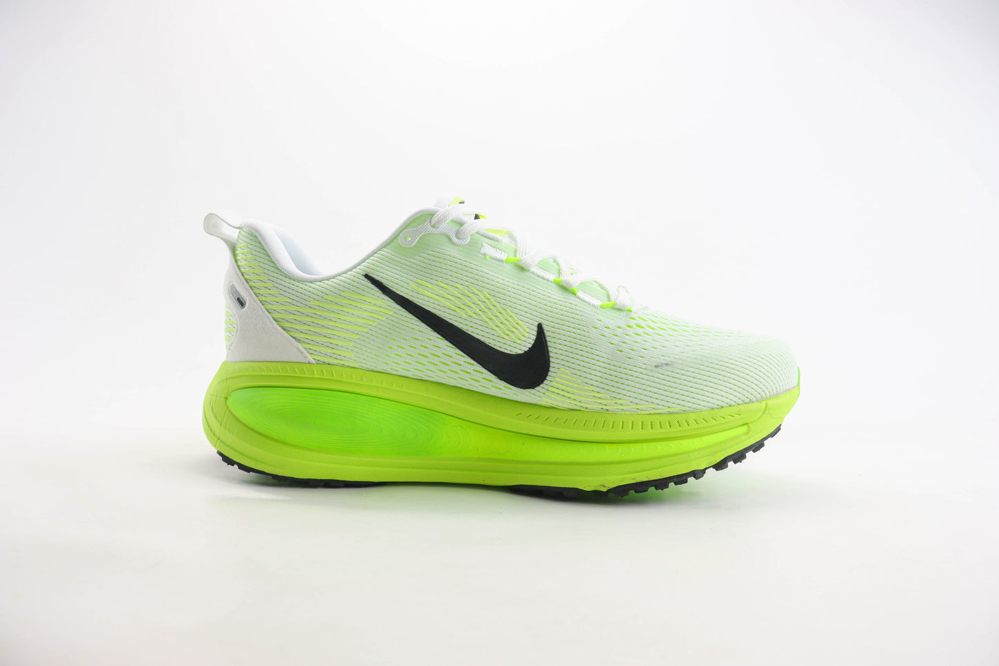 Nike Vomero 18 White & Electric Green