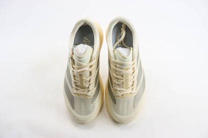 Adizero EVO SL Wonder White Cyber Metallic Warm Vanilla