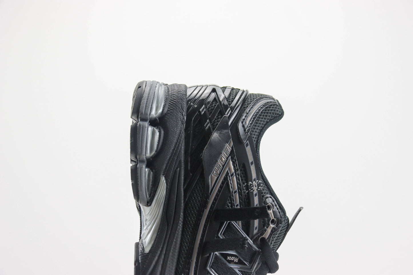 New Balance 1906A Black