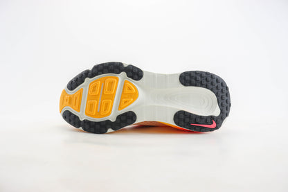Nike Vomero 18 Sail Bright Crimson