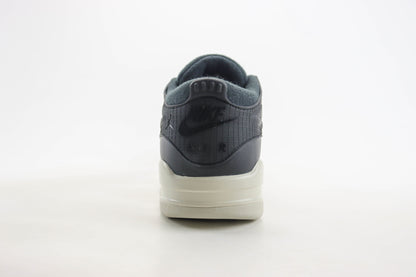 Nike Air Jordan 4 Retro OG New Black Light Bone