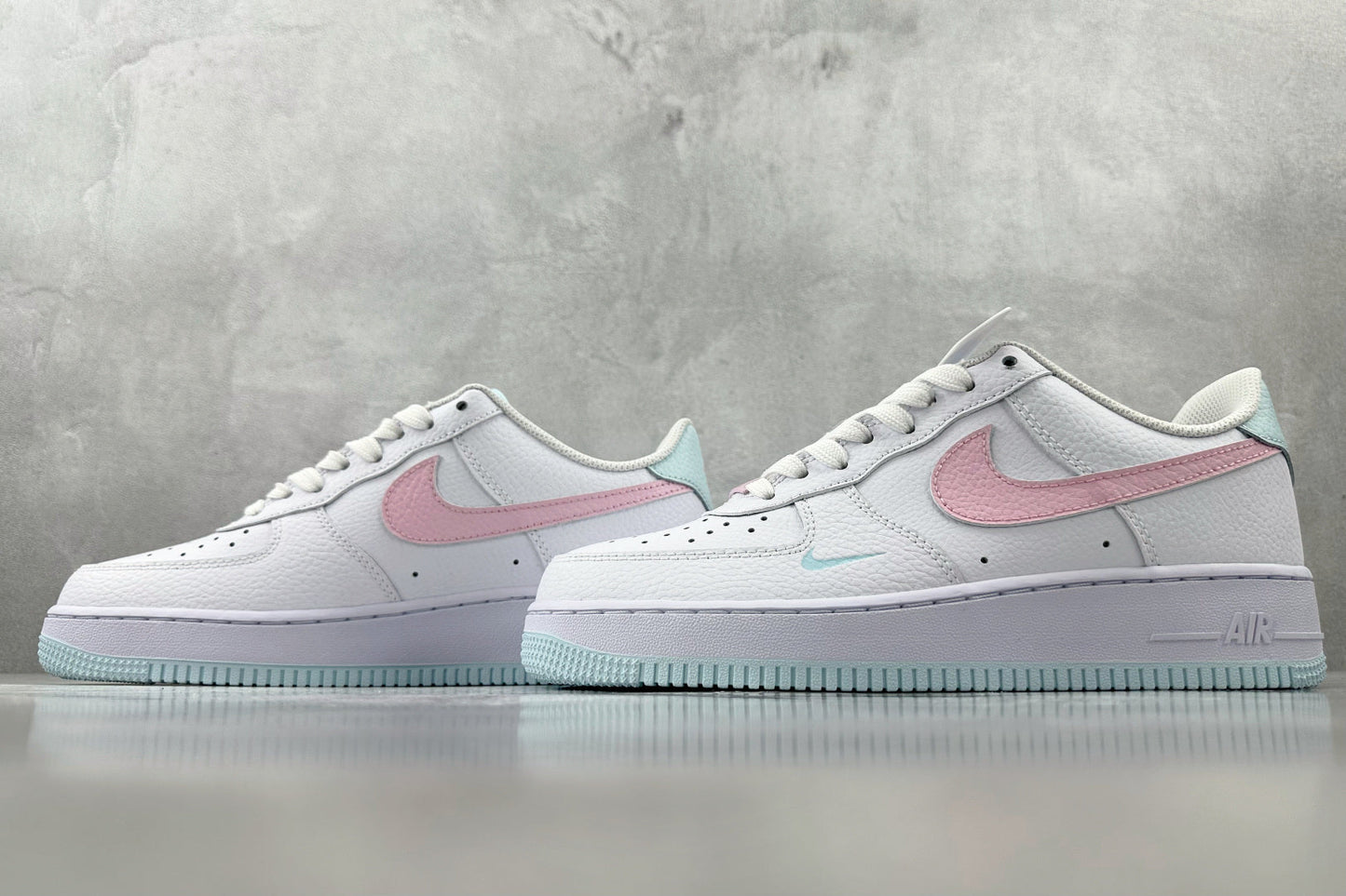 Nike Air Force 1’07 White Foam Pink