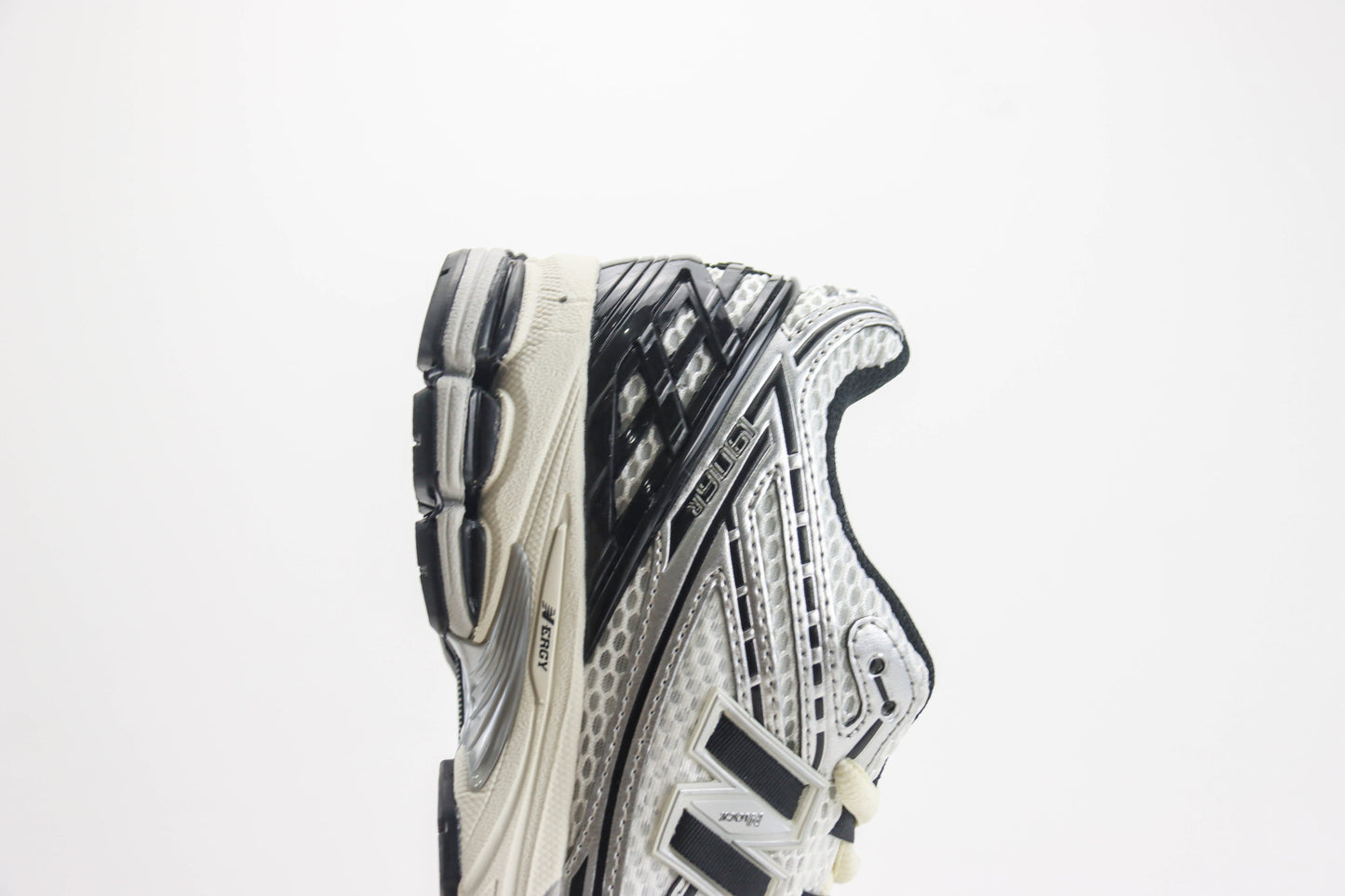 New Balance 1906R Silver Metallic Black