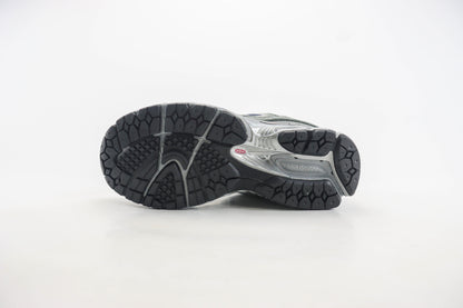 New Balance 2002R Light Grey