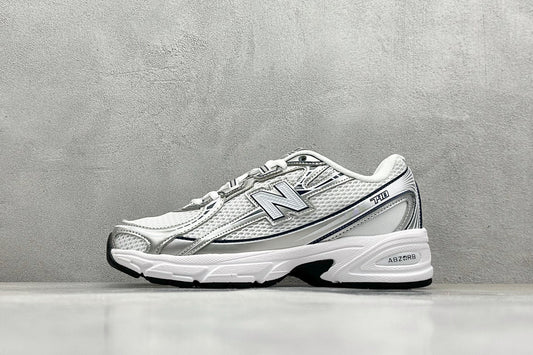 New Balance 740 White & Navy