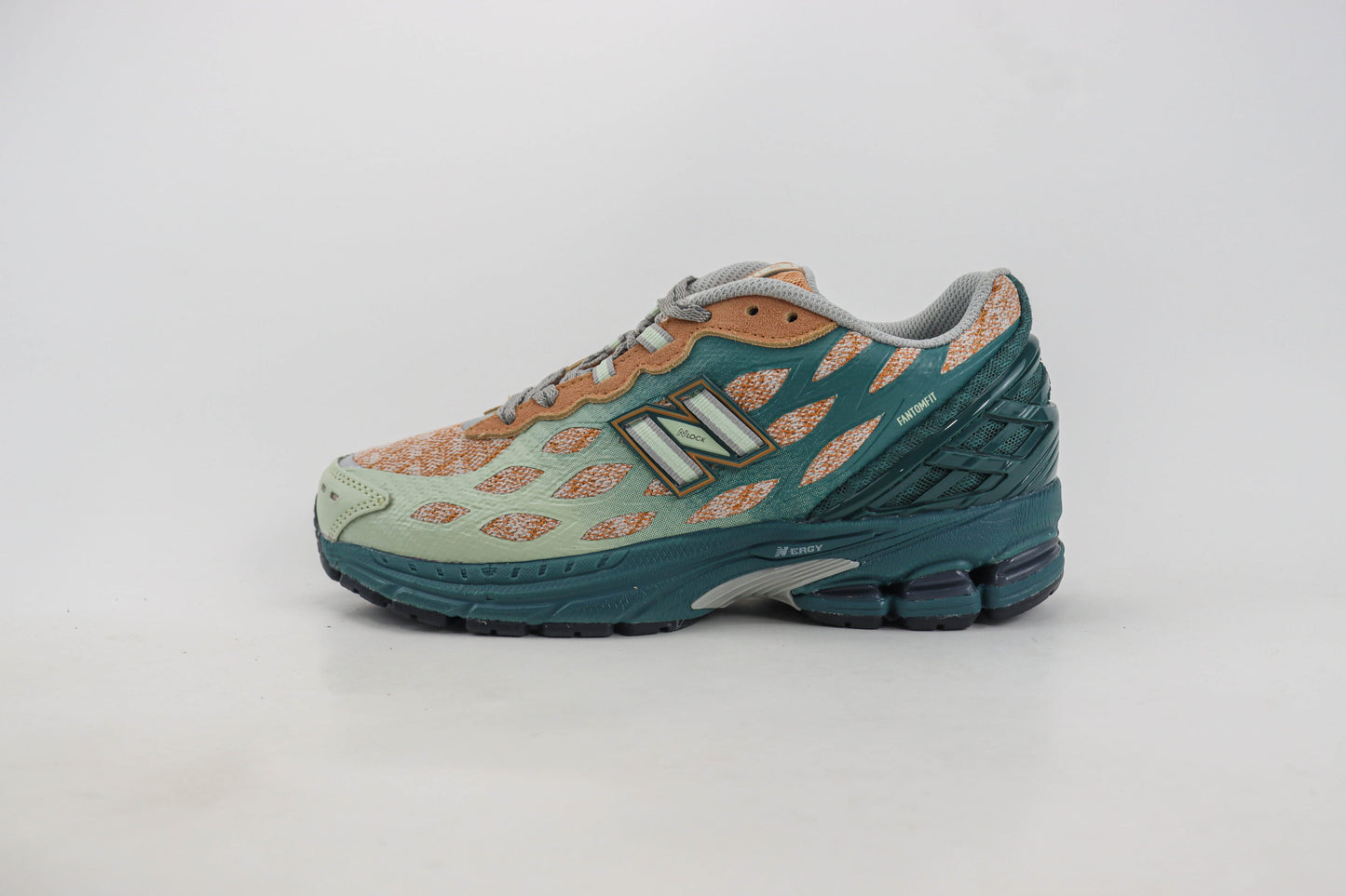New Balance 1906W New Spruce Light Sparrow