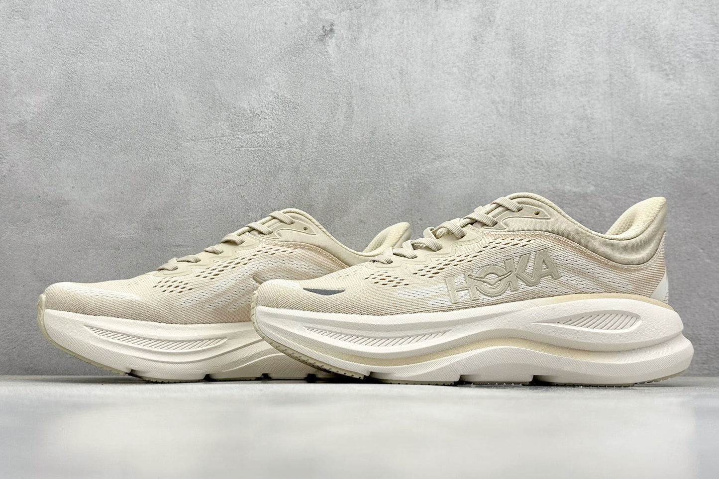 HOKA ONE ONE Bondi 9 Oatmeal Oat Milk