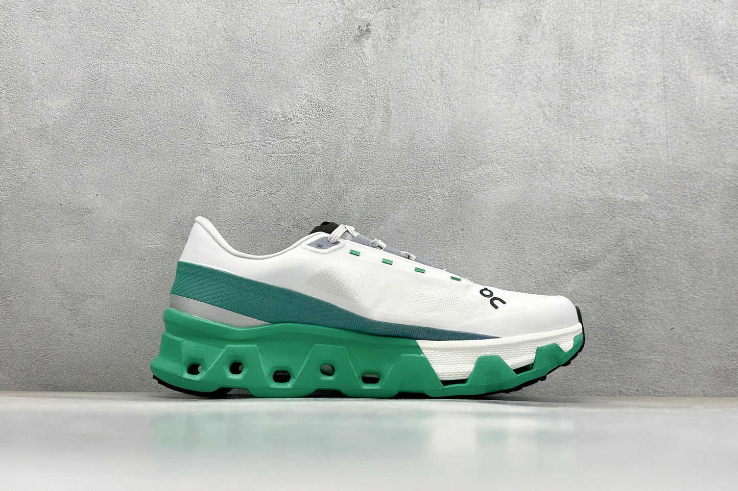 On M Cloudmonster Hyper White Mint