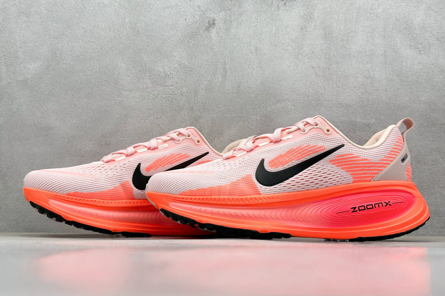Nike Vomero 18 Echo Pink