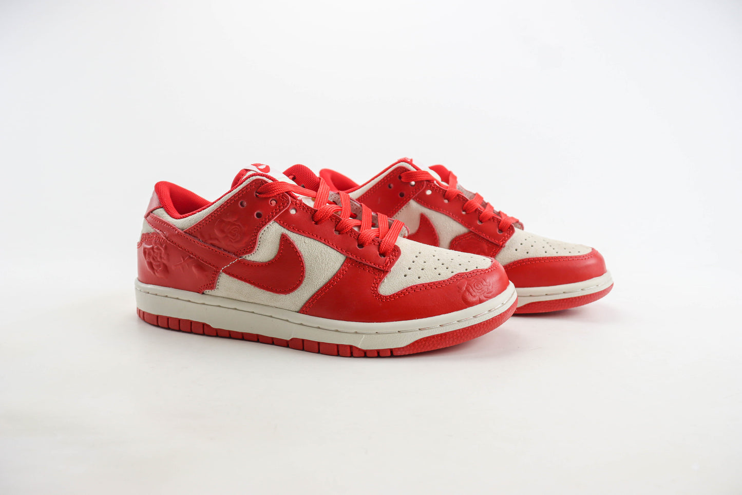 Nike Dunk Low Roses Red