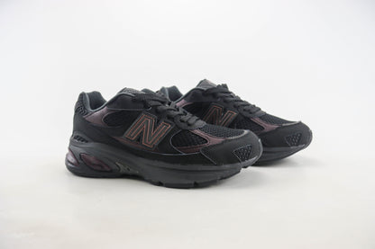 New Balance 2010 Black Iridescent