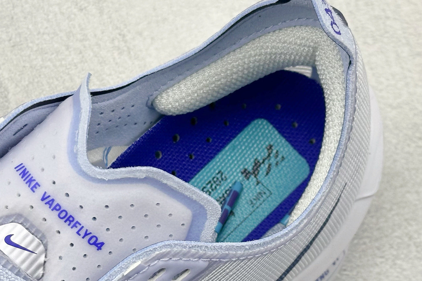 Nike ZoomX Vaporfly Next% 4 Ghost