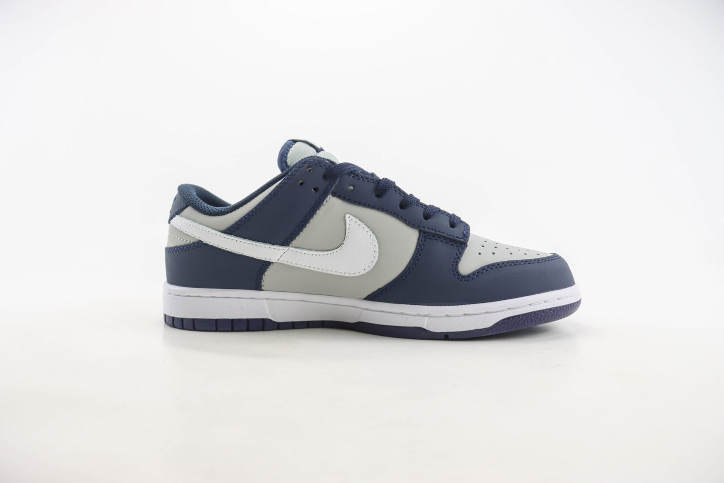 Nike Dunk Low Georgetown Navy Gray