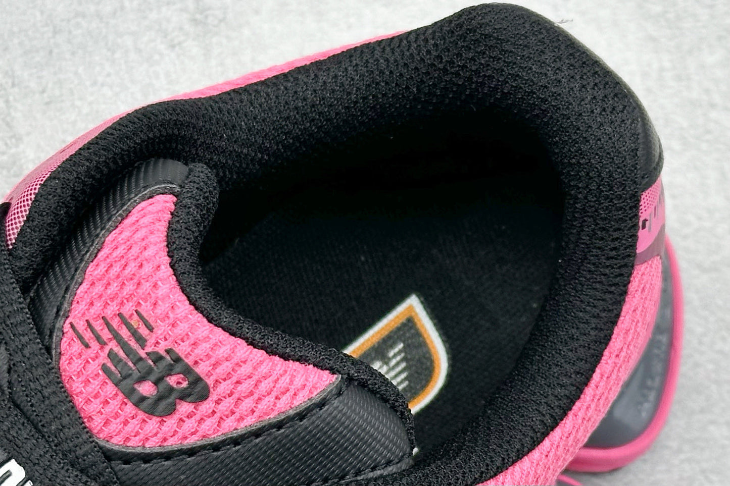 New Balance Abzorb 2000 Dragon Berry Pink