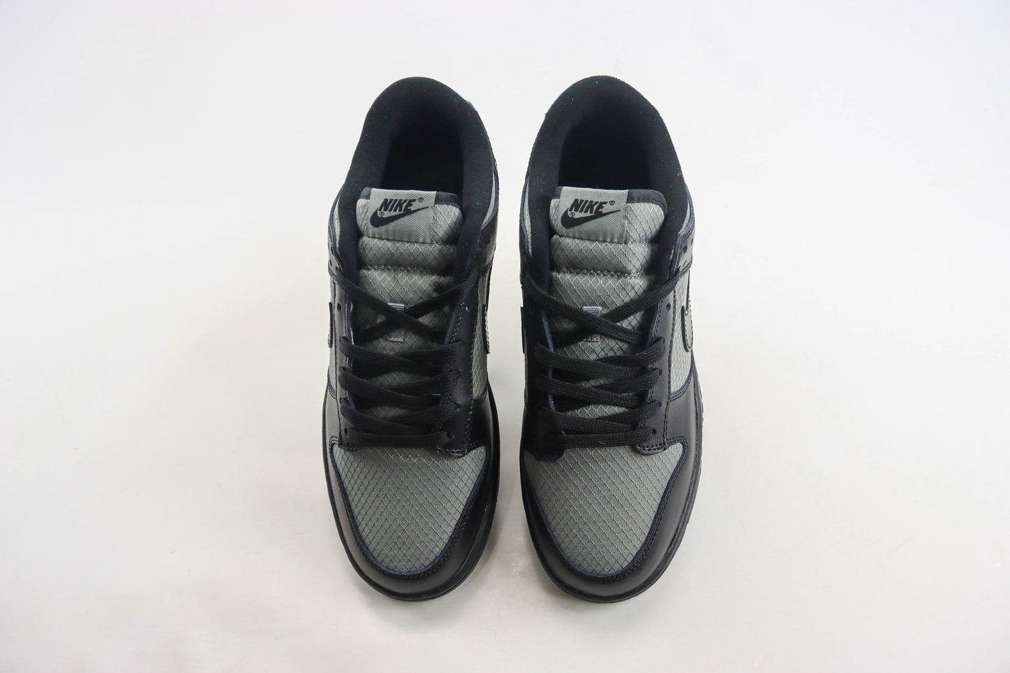 Nike Dunk Low SE Off Noir Smoke Grey