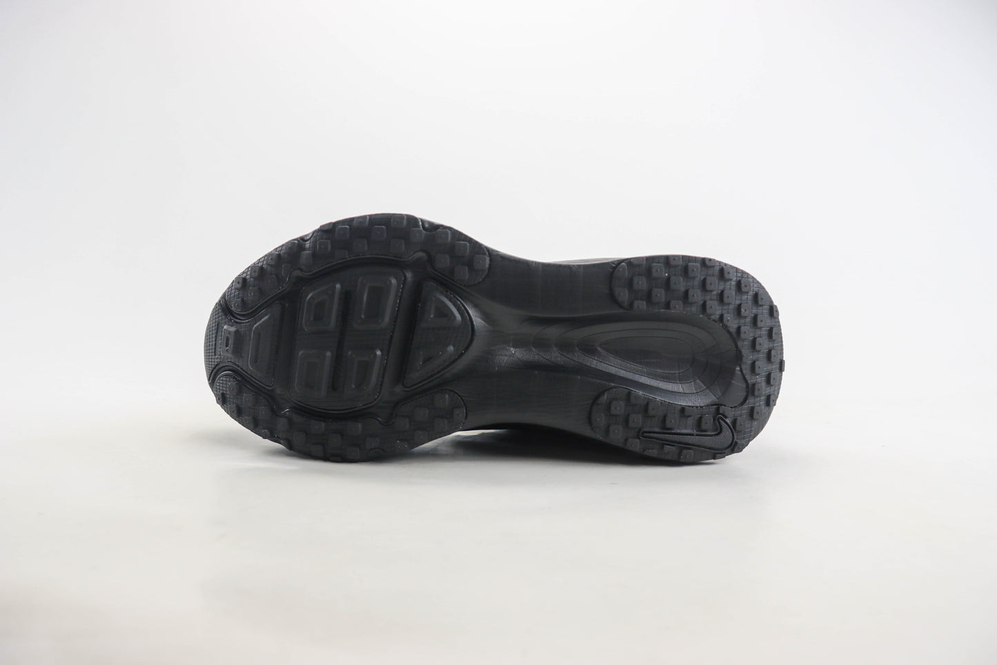 Nike Vomero 18 Black & Coconut Milk