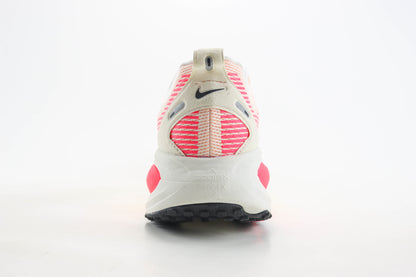 Nike Vomero 18 Sail Bright Crimson