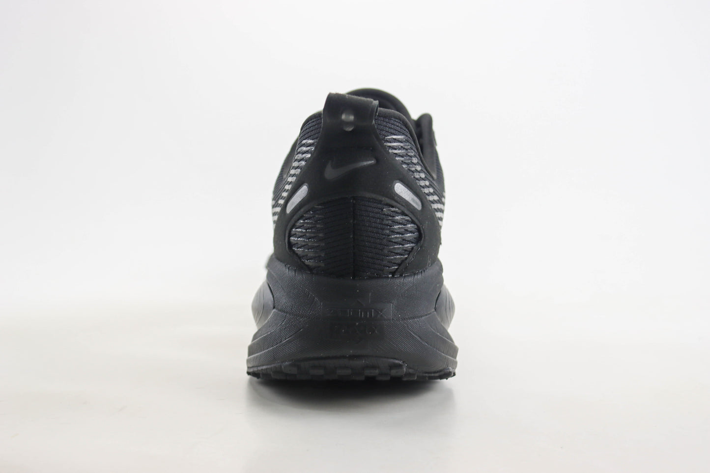 Nike Vomero 18 Black & Coconut Milk