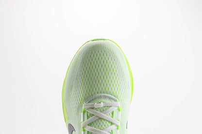 Nike Vomero 18 White & Electric Green