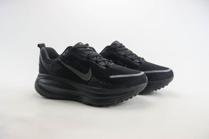 Nike Vomero 18 Black & Coconut Milk
