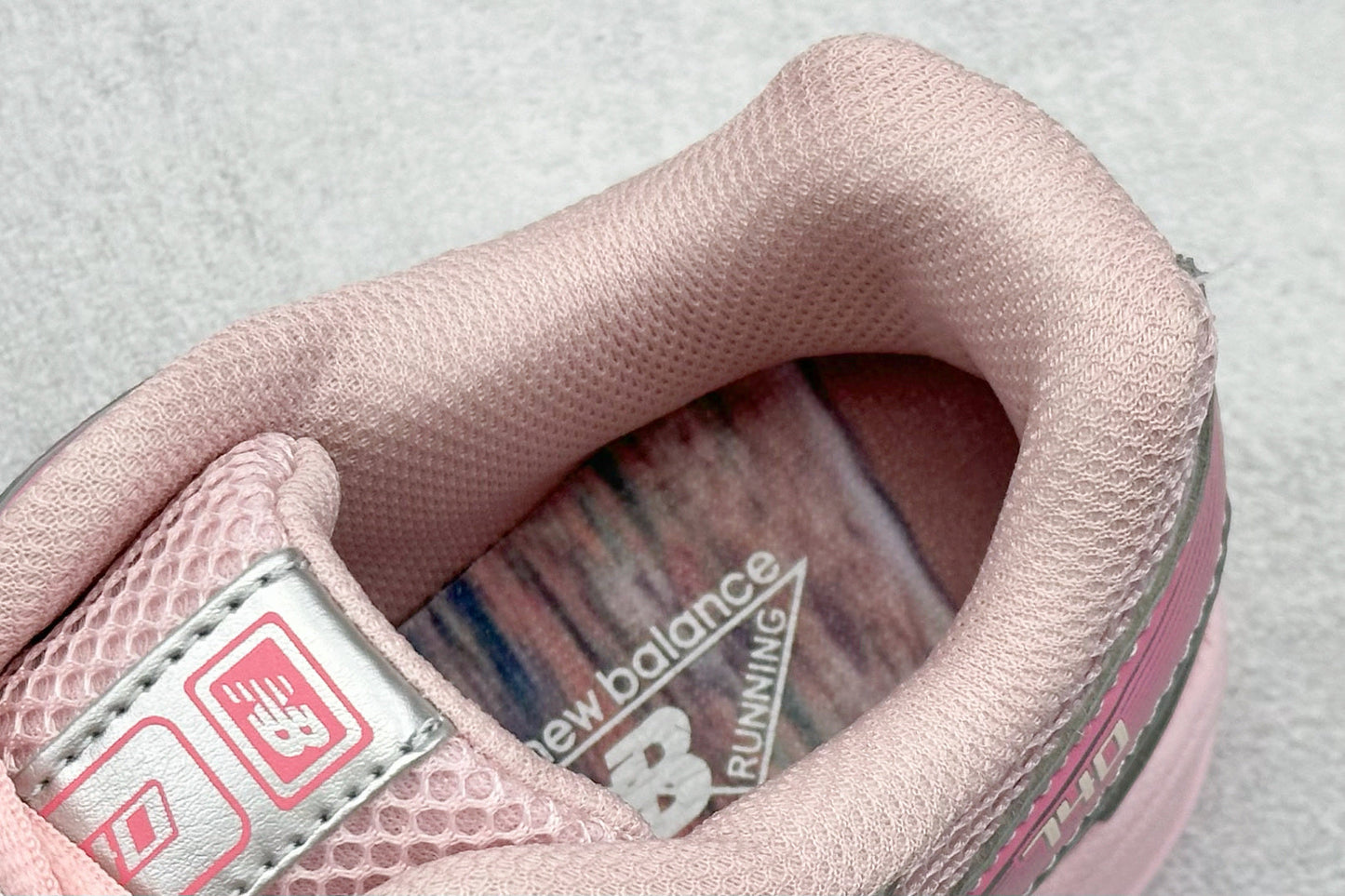 New Balance série 740 Pink