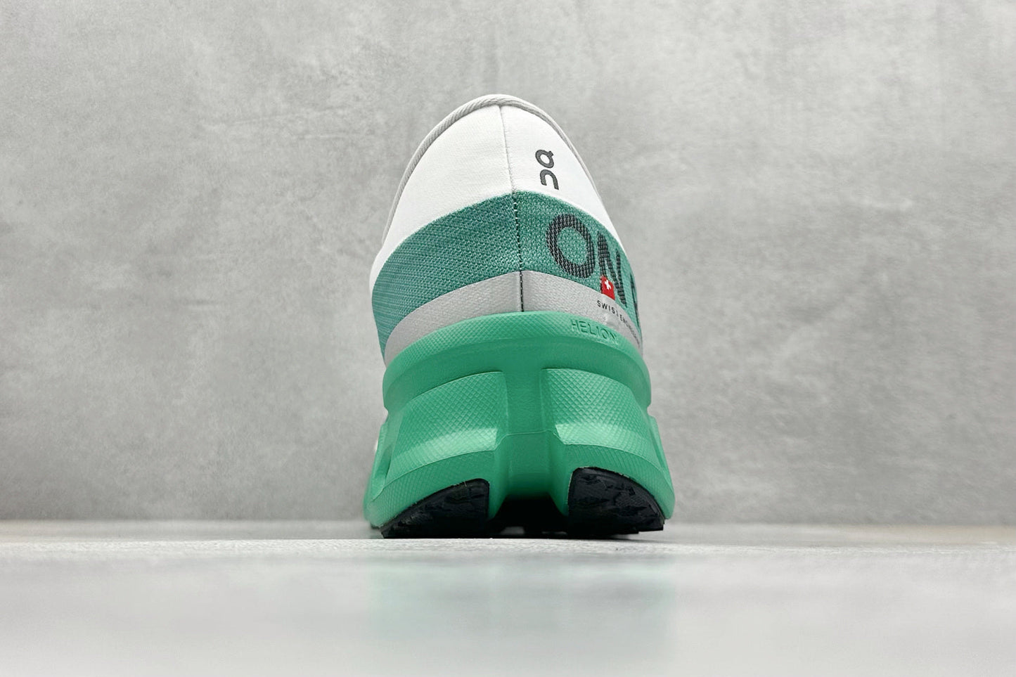 On M Cloudmonster Hyper White Mint