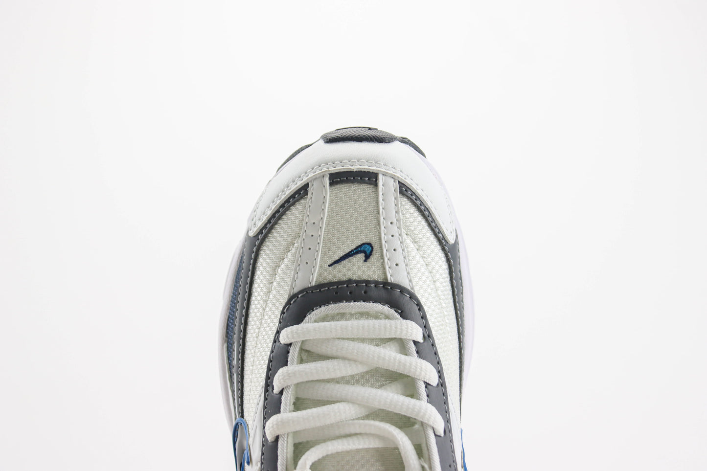 Nike Initiator White Obsidian Metallic Cool Grey