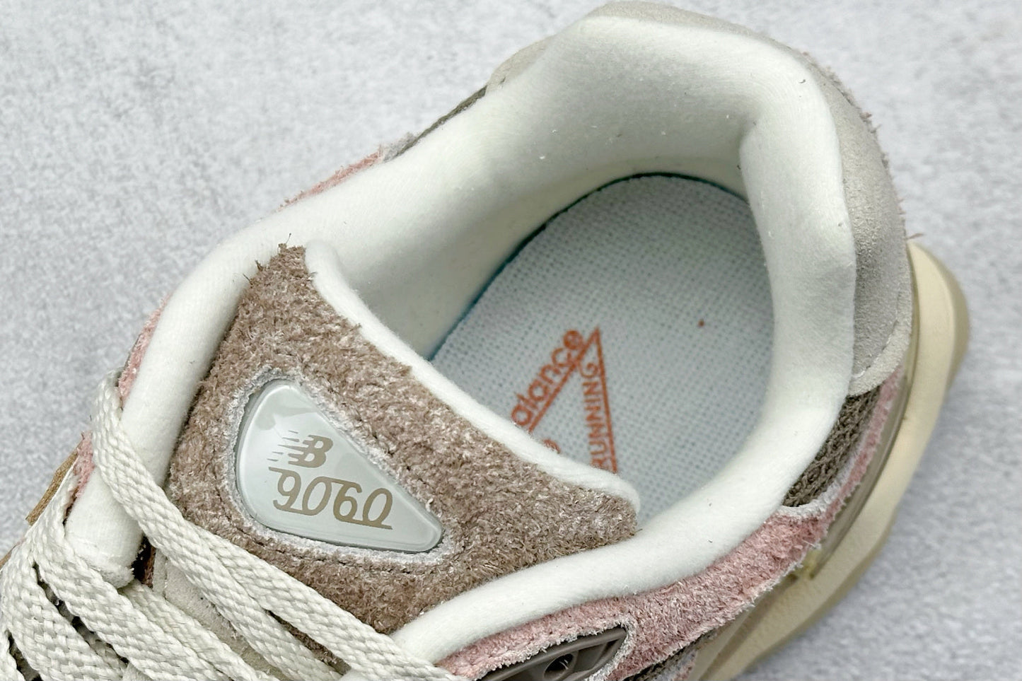 New Balance 9060 Beige Olivine