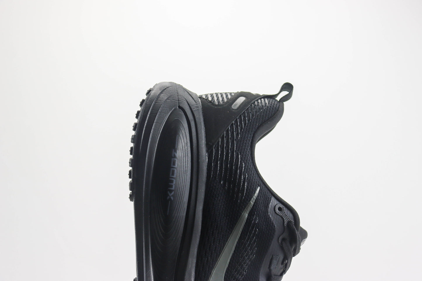 Nike Vomero 18 Black & Coconut Milk