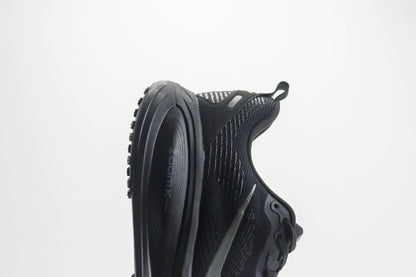Nike Vomero 18 Black & Coconut Milk