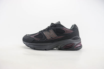New Balance 2010 Black Iridescent