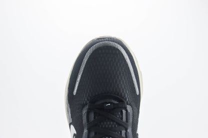 Nike Vomero 18 Black & Coconut Milk