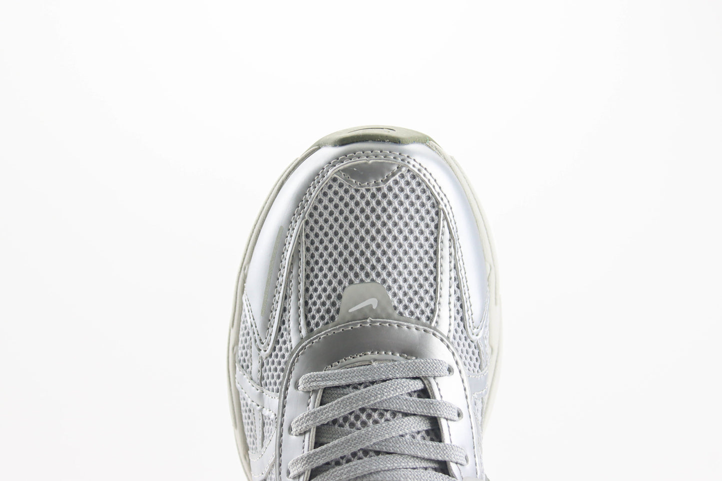 Nike V5 RNR Photon Dust Light Silver Summit White