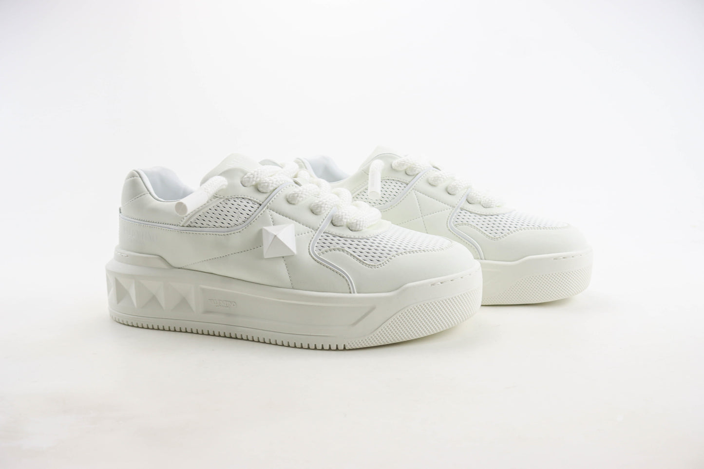 Valentino One Stud XL Low-Top White