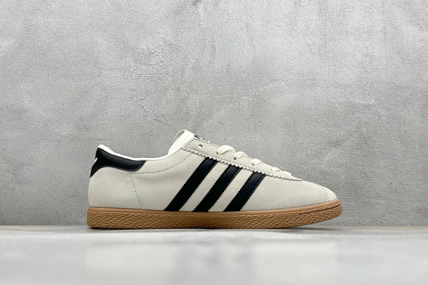 Adidas Stadt Chalk White Black Gum