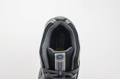 New Balance 1906R Black Grey White