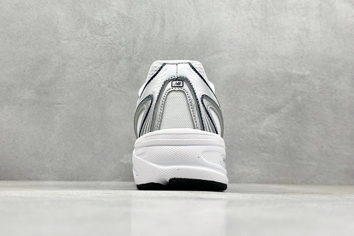 New Balance 740 White & Navy